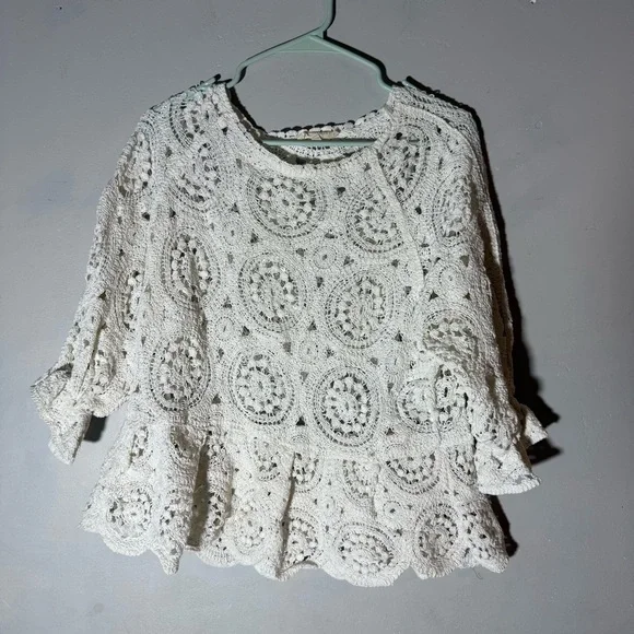 Solitaire Crotchet Cream Lace Top Scalloped Hem - Picture 2 of 6
